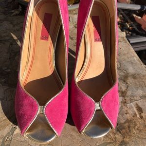 Gold and Fusia  2 1/2 inch Heels